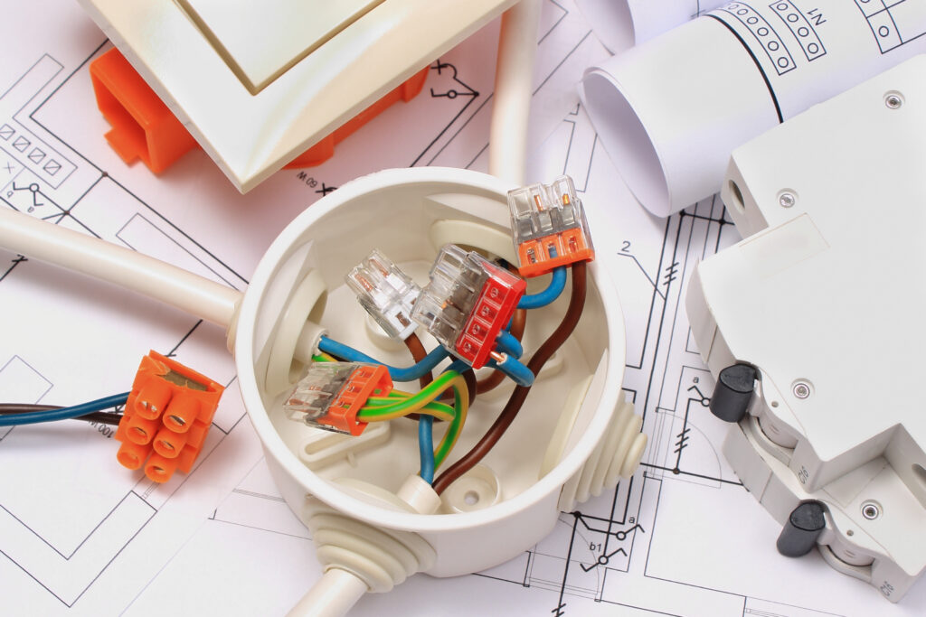 Components for electrical installations and diagrams of house